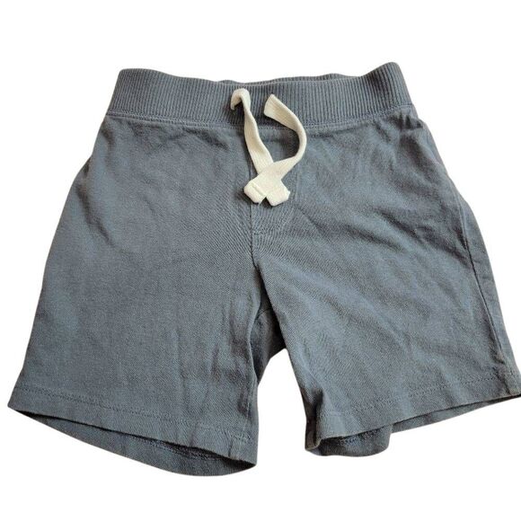 Old Navy shorts 2T - Picture 1 of 3